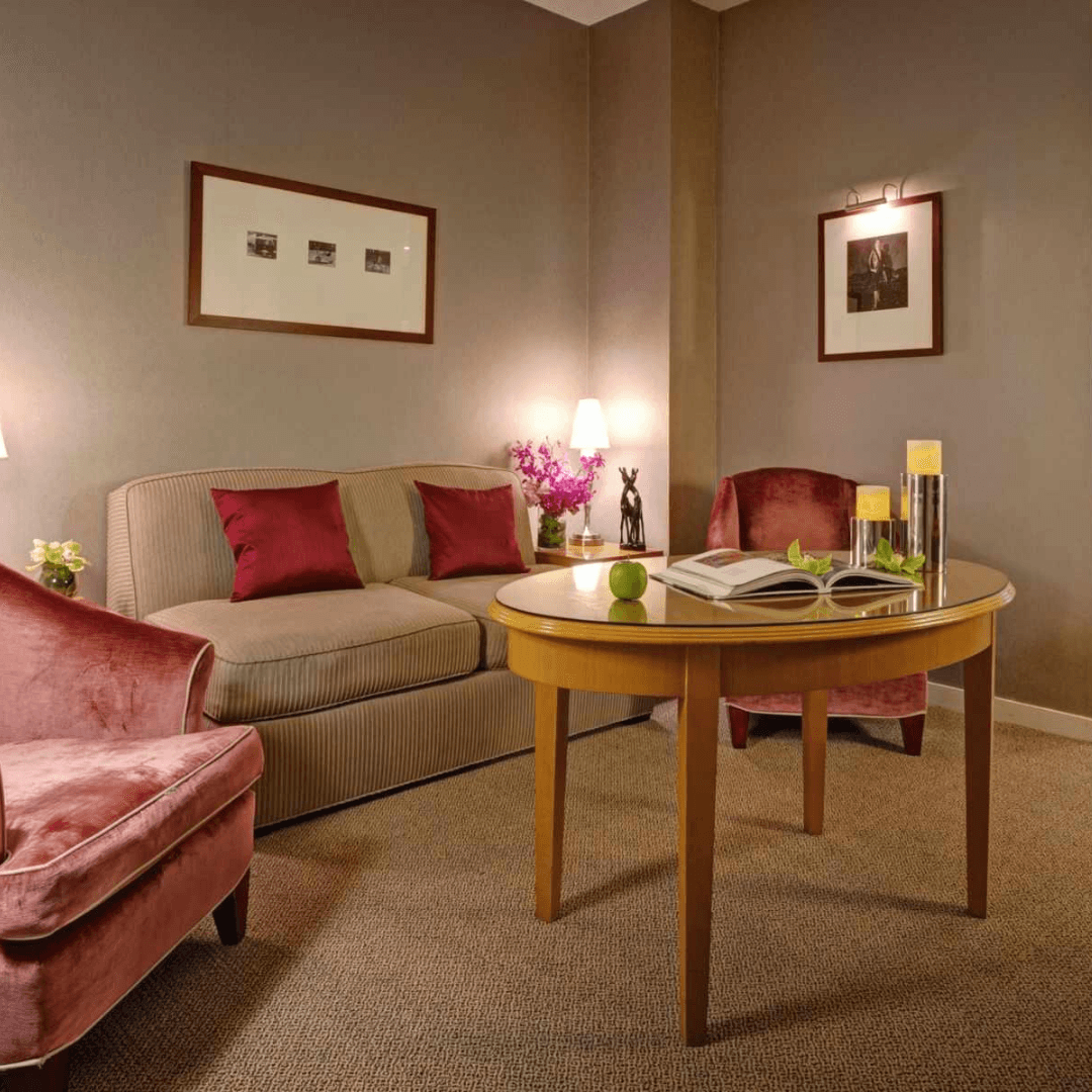 Hotel Giraffe thumbnail