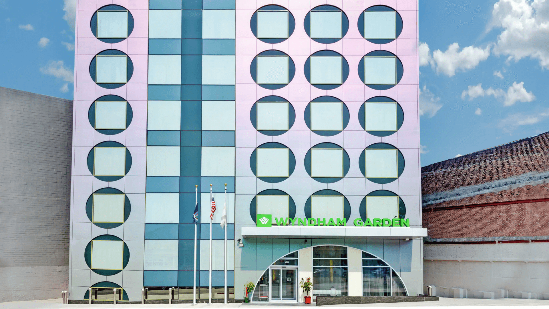 Wyndham Garden Brooklyn Sunset Park hero